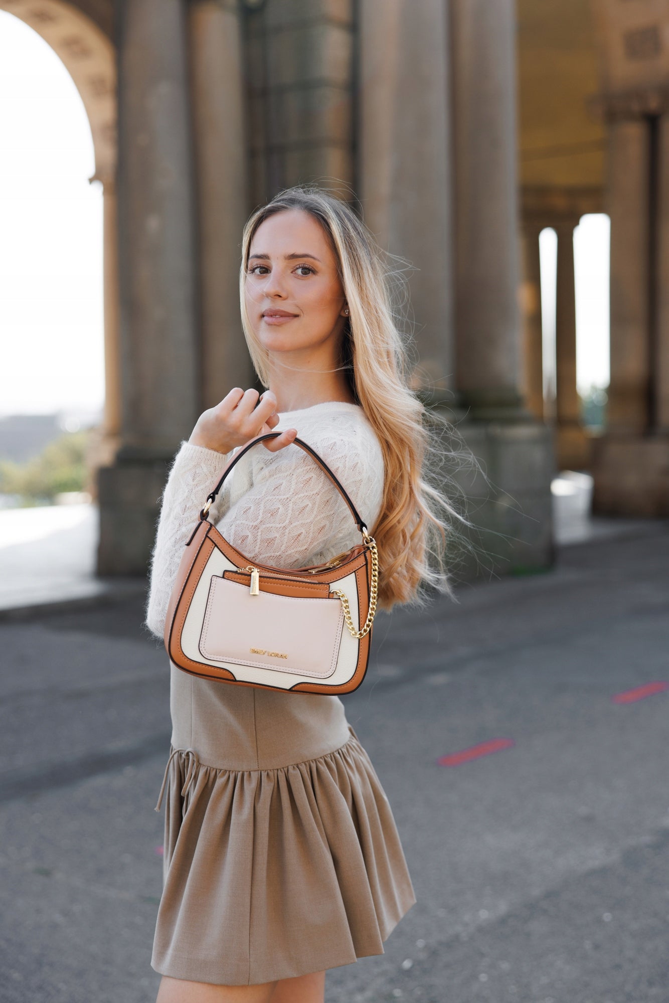 297016e76aedcddd37fc38f9a606c851